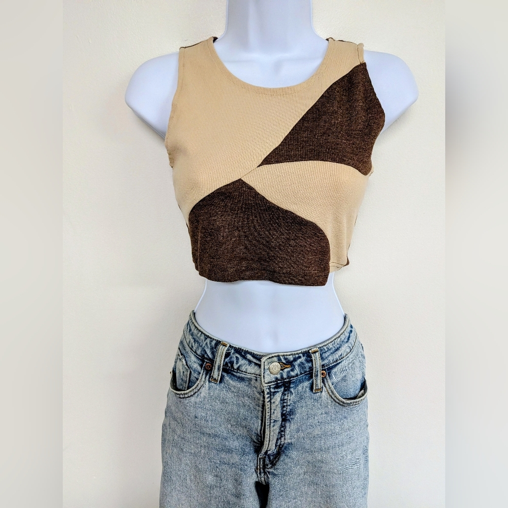 Sleeveless Colorblock Sweater Crop Top